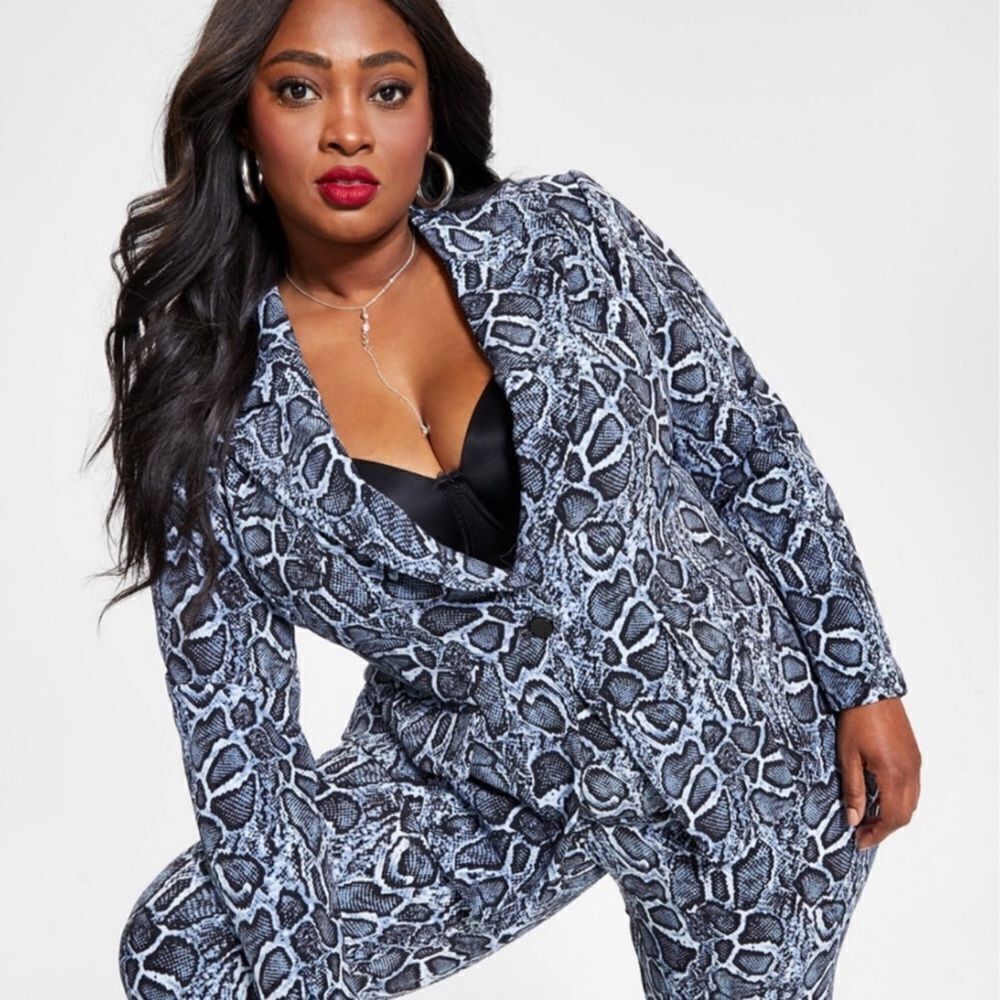 Nina Parker Blazer